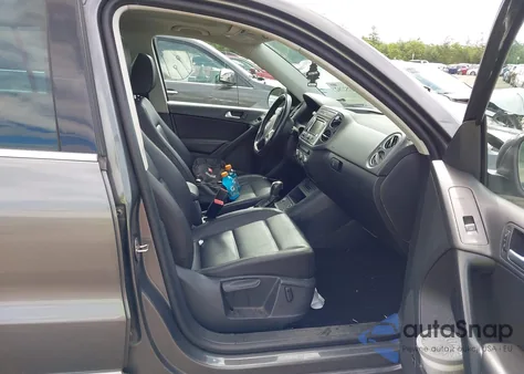 2014 Volkswagen Tiguan Sel from USA, damaged, VIN WVGBV3AX3EW550753